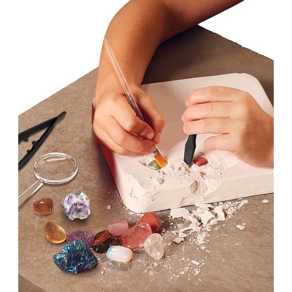 Discovery Kids MINDBLOWN Ultimate Science Kit 4 EXPERIMENTS IN 1 - Picture 5 of 8